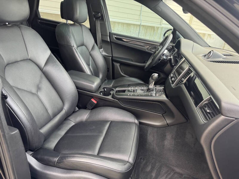 2016 Porsche Macan S