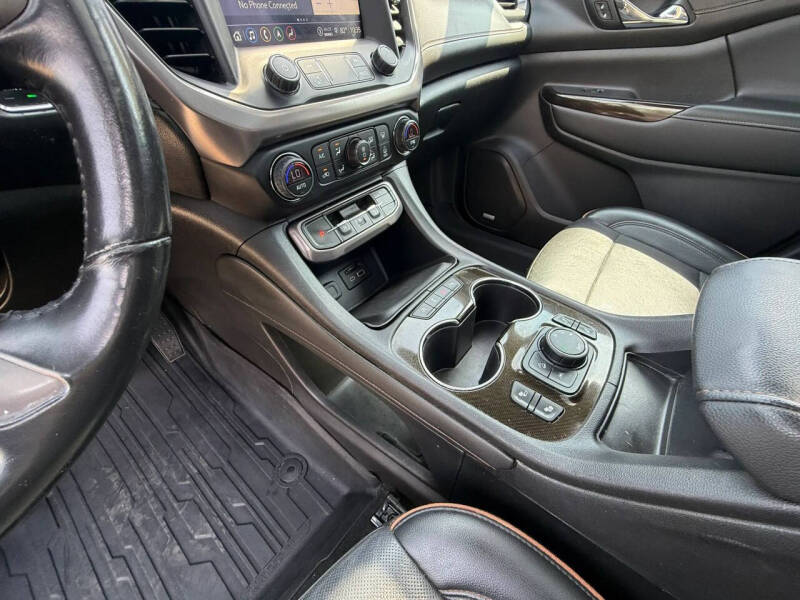 2021 GMC Acadia AT4
