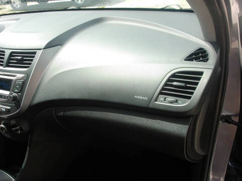 2015 Hyundai Accent GS