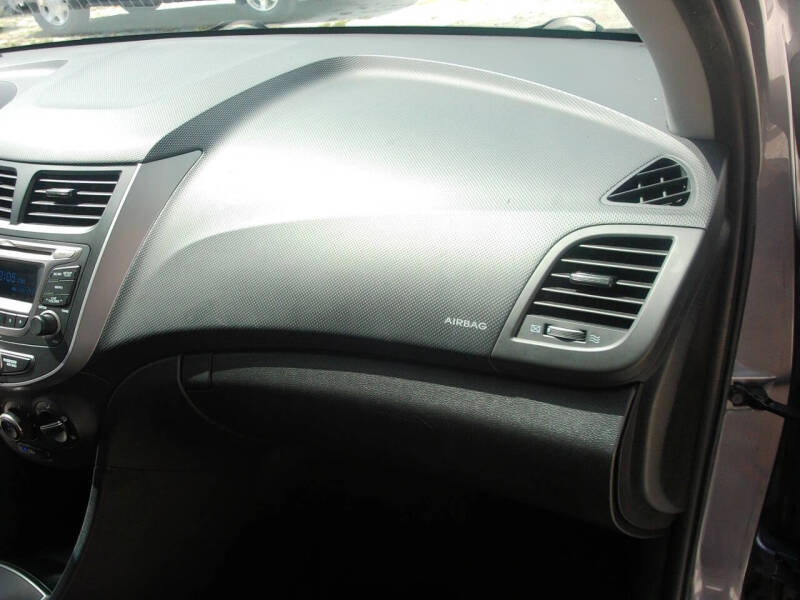 2015 Hyundai Accent GS