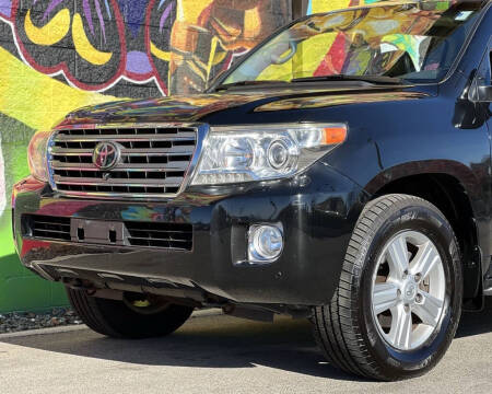 2013 Toyota Land Cruiser