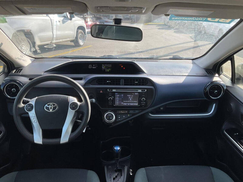 2016 Toyota Prius c Two