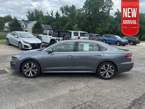 2021 Volkswagen Passat for sale at Auto Center of Columbus in Columbus OH
