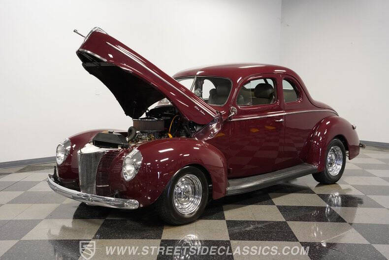 1940 Ford Deluxe