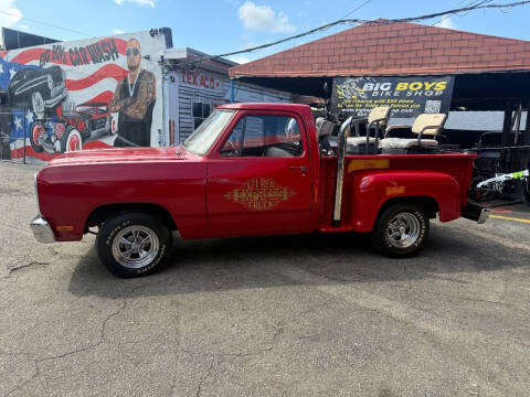 1982 Dodge Little express