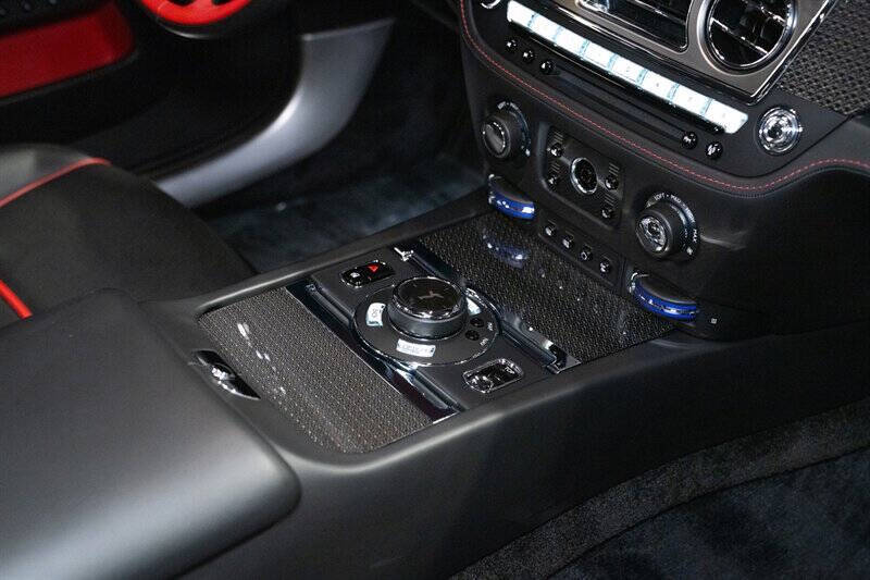 2020 Rolls-Royce Black Badge Dawn