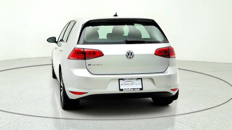 2016 Volkswagen e-Golf SE
