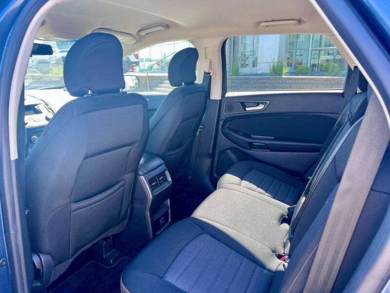 2018 Ford Edge SE