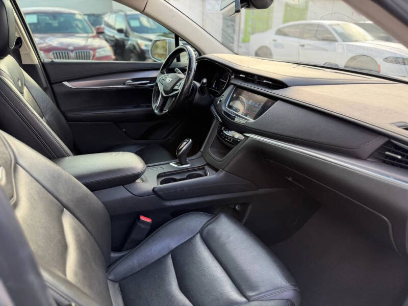 2019 Cadillac XT5 Premium Luxury