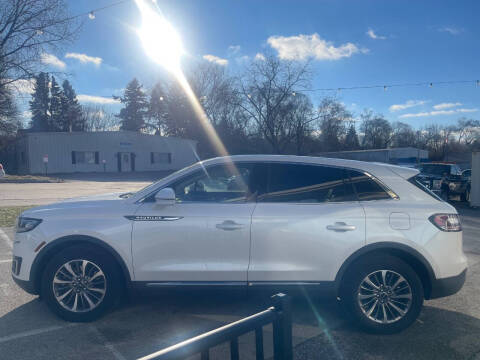 2019 Lincoln Nautilus Select