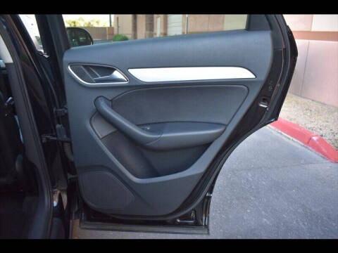 2017 Audi Q3 2.0T quattro Premium