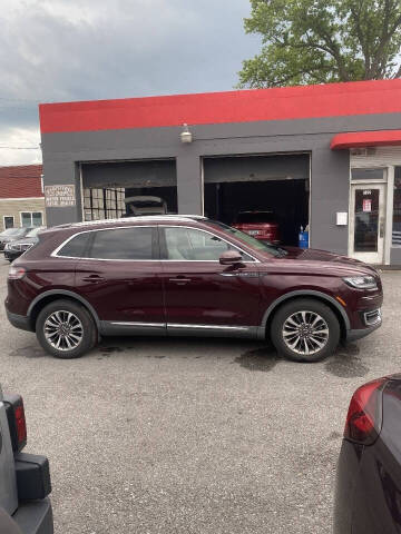 2019 Lincoln Nautilus Select
