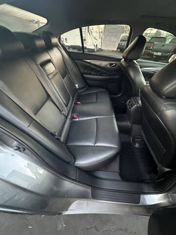 2014 Infiniti Q50 Premium