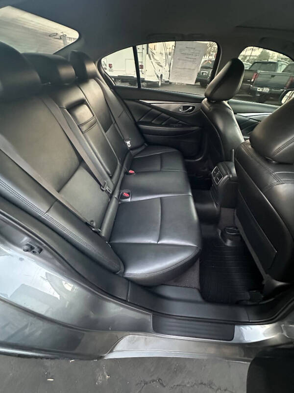 2014 Infiniti Q50 Premium