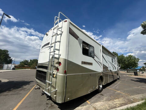 2005 Freightliner XCS Chassis