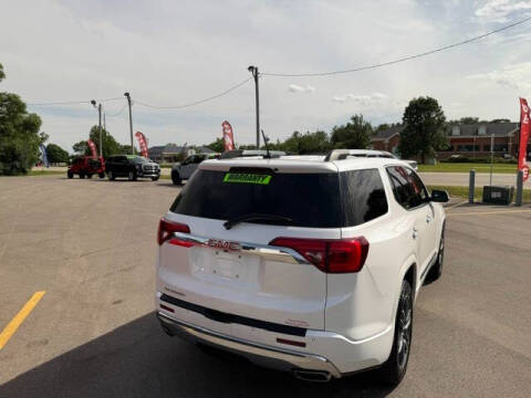 2017 GMC Acadia Denali