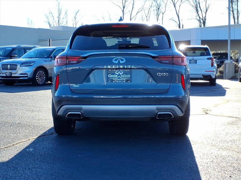 2025 Infiniti QX50 Luxe