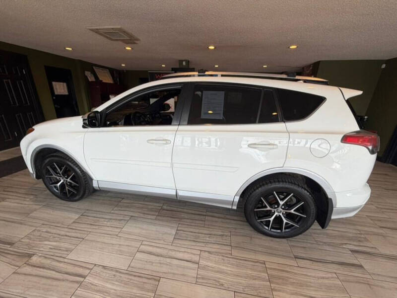 2016 Toyota RAV4 SE
