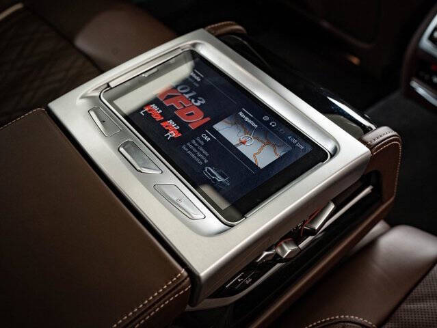 2022 BMW 7 Series ALPINA B7 xDrive