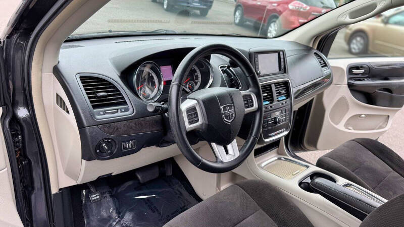 2012 Dodge Grand Caravan Crew