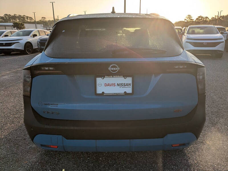 2026 Nissan Kicks SR