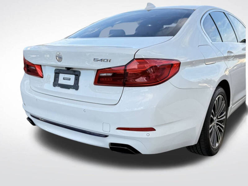 2019 BMW 5 Series 540i