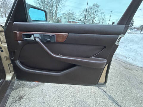 1984 Mercedes-Benz 300-Class 300 SD