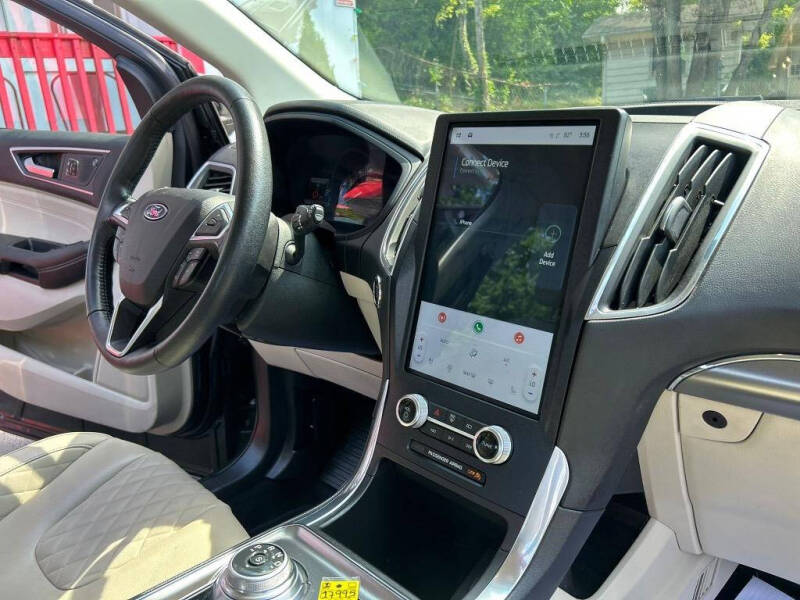 2023 Ford Edge Titanium