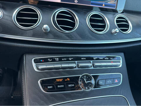 2019 Mercedes-Benz E-Class E 300