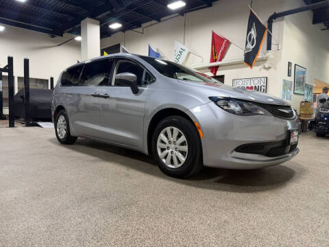 2021 Chrysler Voyager L