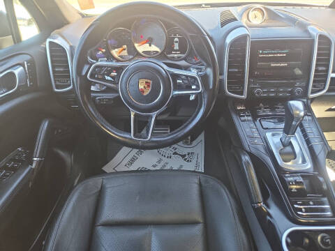 2017 Porsche Cayenne S