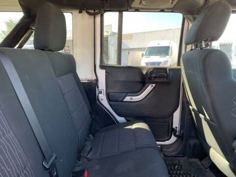 2012 Jeep Wrangler Unlimited Sahara