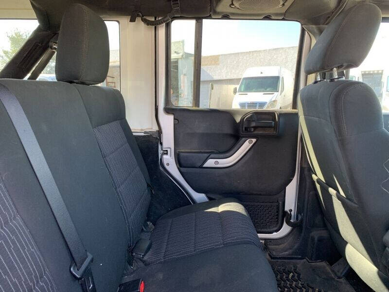 2012 Jeep Wrangler Unlimited Sahara