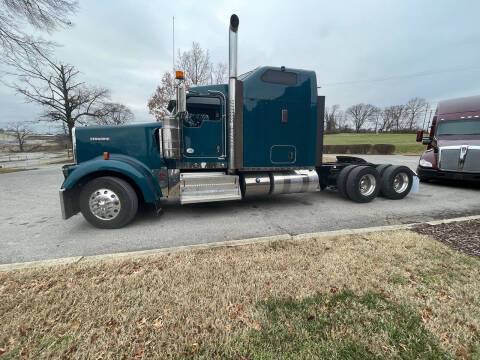 2020 Kenworth W900