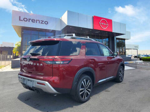 2025 Nissan Pathfinder Platinum