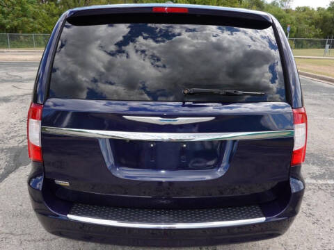 2014 Chrysler Town and Country Touring