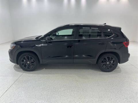 2022 Volkswagen Taos SE 4Motion