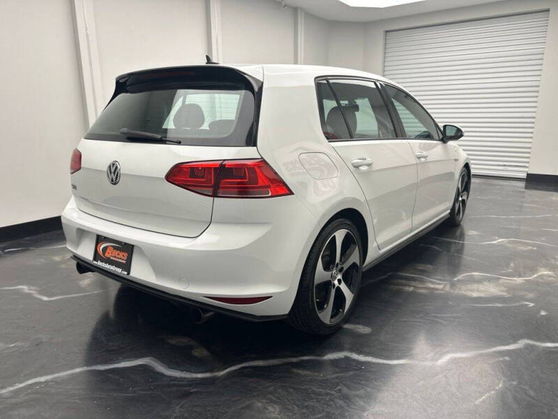 2017 Volkswagen Golf GTI SE