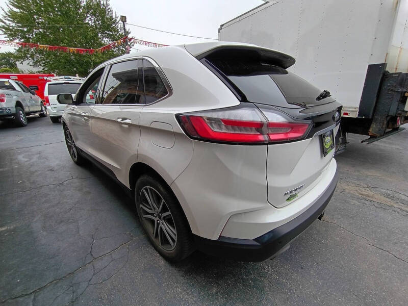 2020 Ford Edge Titanium