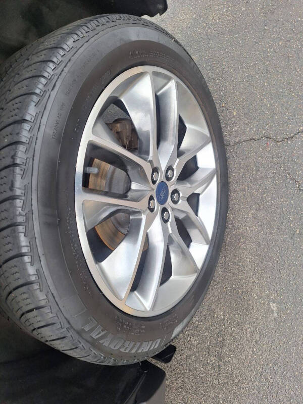 2017 Ford Edge Titanium