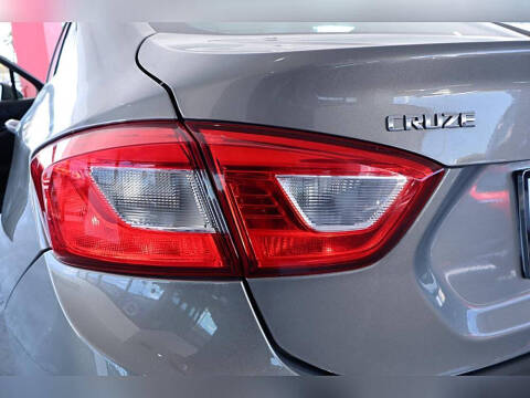 2018 Chevrolet Cruze LT Auto