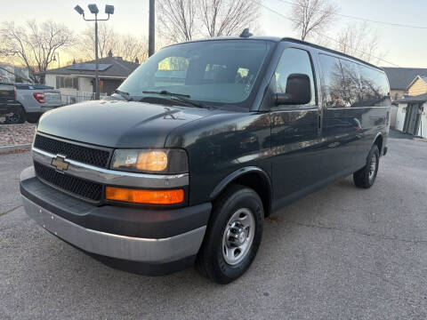 2017 Chevrolet Express LT 3500