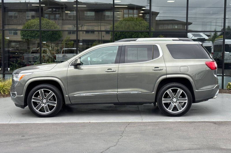 2017 GMC Acadia Denali
