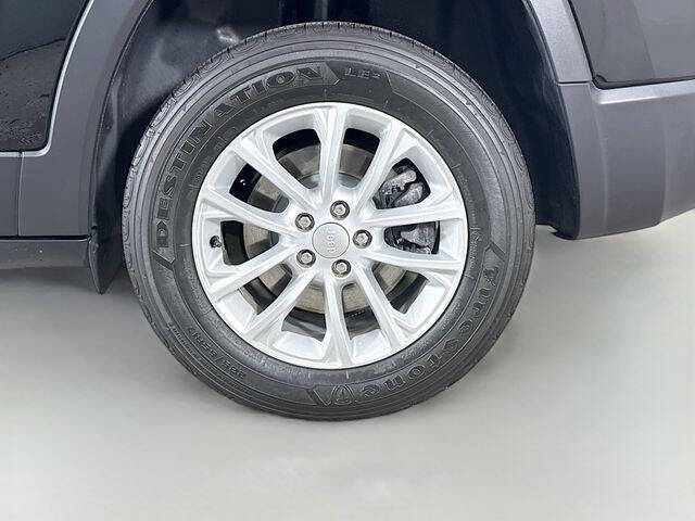 2022 Jeep Cherokee Latitude Lux