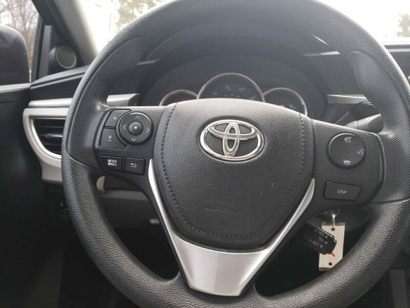 2015 Toyota Corolla LE