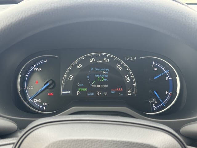 2025 Toyota RAV4 Hybrid LE