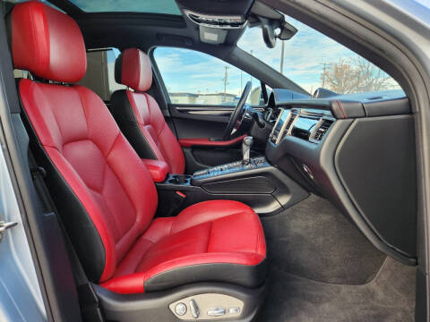 2018 Porsche Macan S