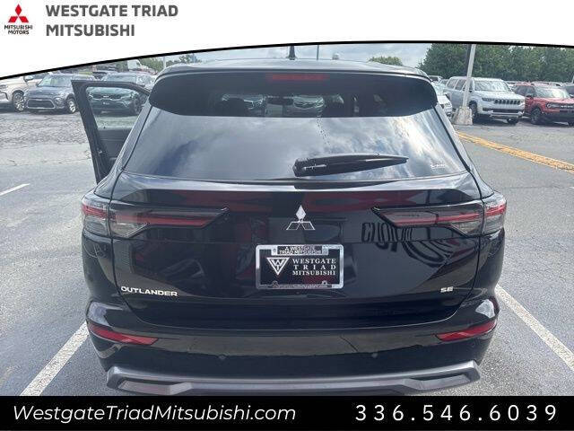 2025 Mitsubishi Outlander SE