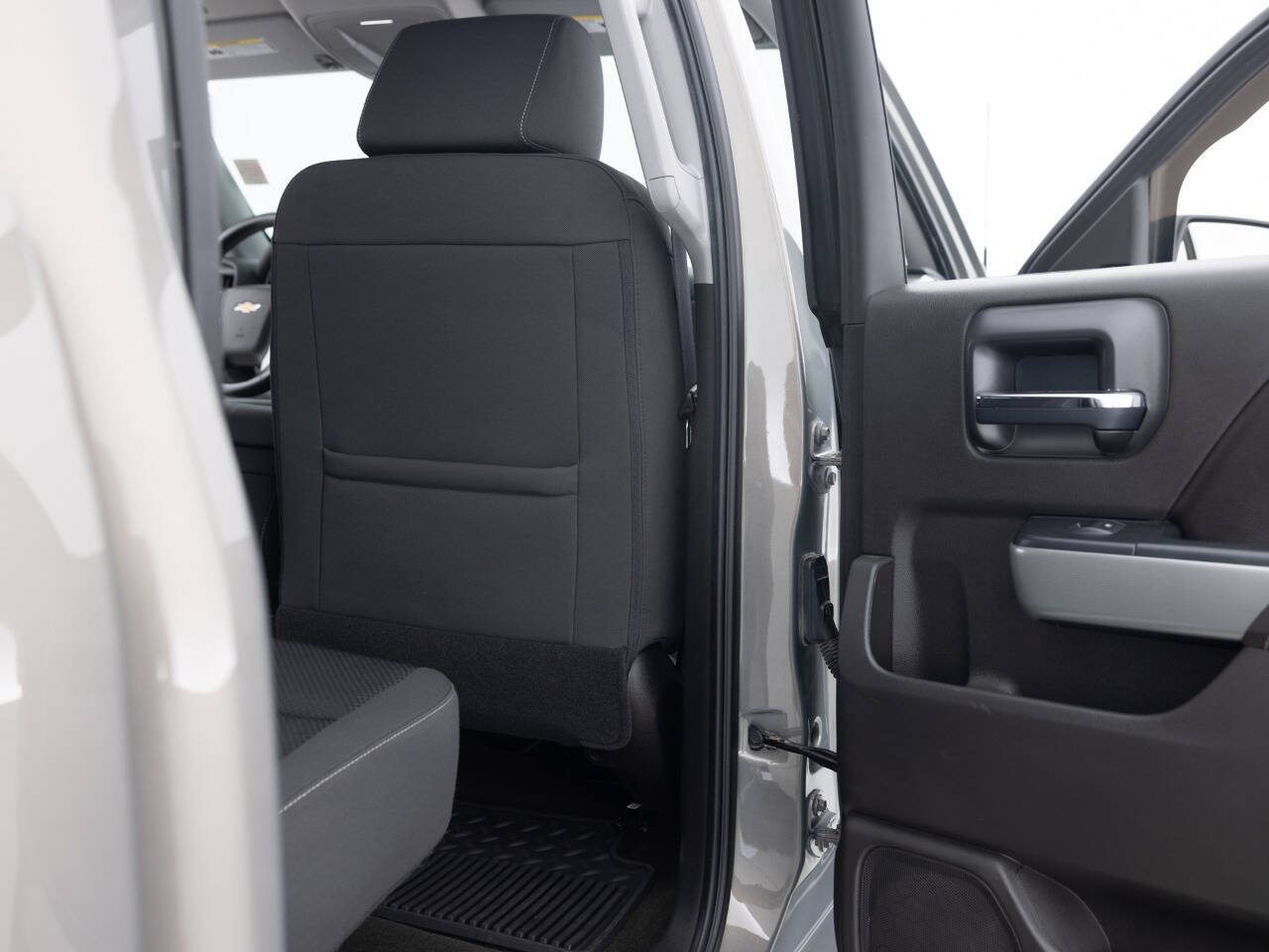 Used Car 2017 Chevrolet Silverado 1500  Lt Z71 4x4 4dr Crew Cab 5.8 Ft. Sb For Sale Under $30,000 In Coal City, Illinois