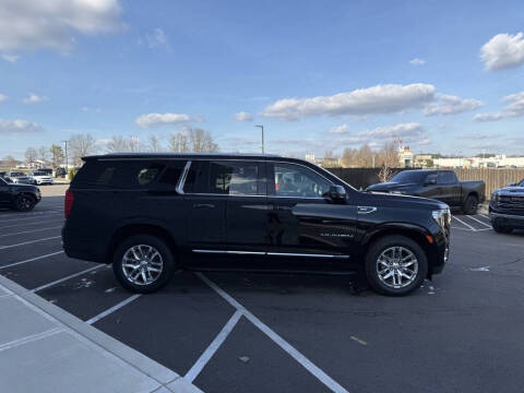 2023 GMC Yukon XL SLT